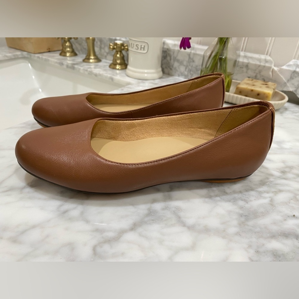 Naturalizer Maxwell Women's Tan Leather Ballet Flats Feminine - Picture 3 of 7